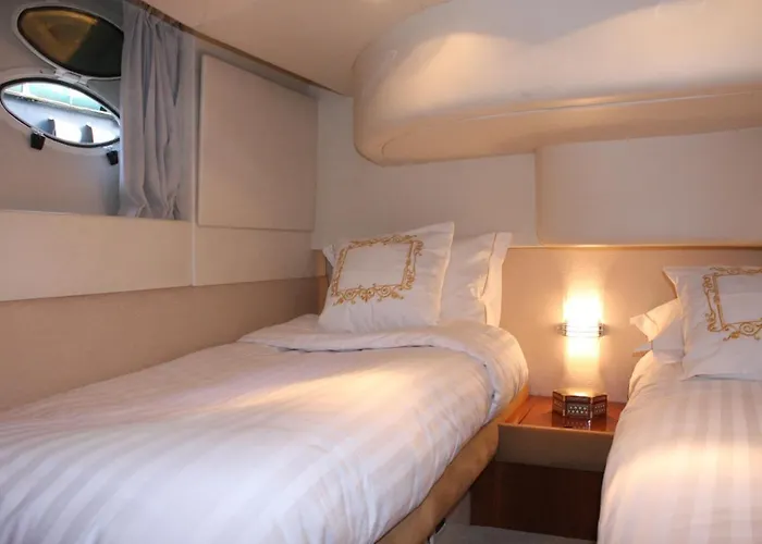 Private Yacht- Douro River Botel