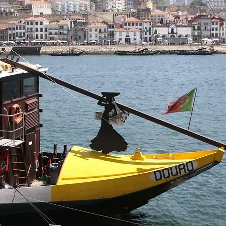 Private Yacht- Douro River 보트호텔 포르투