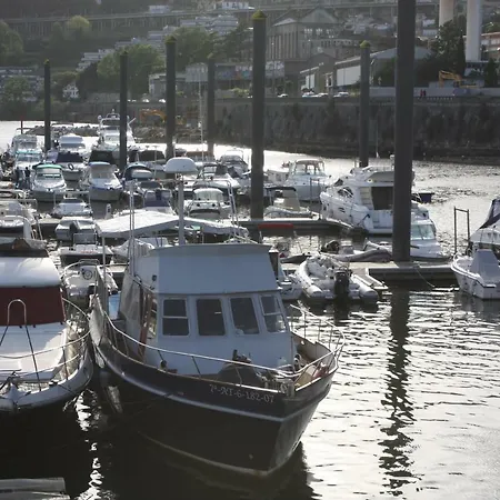 Private Yacht- Douro River 보트호텔