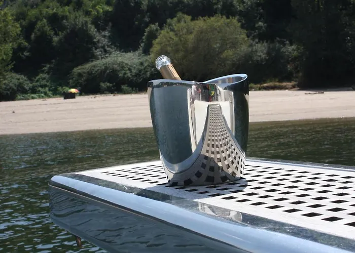 Private Yacht- Douro River Πλωτό κατάλυμα *