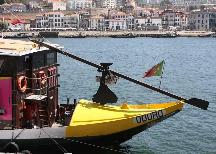 Private Yacht- Douro River Hotel en barco Oporto